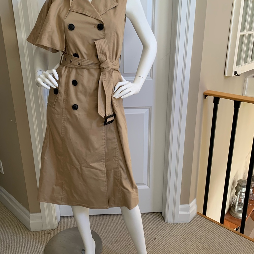 BCBG Sleeveless Cape Trench XXS